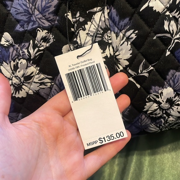 Vera Bradley duffel bag - Picture 4 of 8